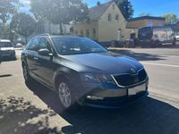 gebraucht Skoda Octavia 1.6 TDI BMT / DSG / Ahk / Navi