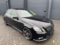 Gebraucht Mercedes E500 AMG 388 PS (285 kW) 2009 Schwarz Limousine