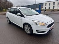 Gebraucht Ford Focus 125 PS (91 kW) 2016 Weiß Kombi