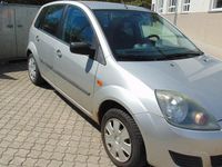 Second-hand Ford Fiesta 80 CP (58 kW) 2007 Argintiu Hatchback
