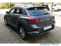Gebraucht VW T-Roc Style 116 PS (85 kW) 2020 Grau metallic SUV
