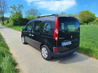 Gebraucht Renault Kangoo Authentique 106 PS (77 kW) 2013 Schwarz Van / Kleinbus