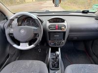 Gebraucht Opel Corsa 75 PS (55 kW) 2004 Silber Kleinwagen
