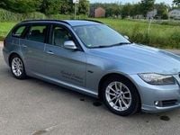 Gebraucht BMW 320 184 PS (135 kW) 2010 Bluewater metallic Kombi