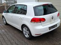 Gebraucht VW Golf VII Match 86 PS (63 kW) 2012 Weiß Limousine