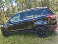 Gebraucht Ford Kuga Trend 120 PS (88 kW) 2017 Schwarz SUV