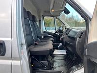 Gebraucht Opel Movano 140 PS (102 kW) 2023 Grau Van