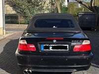 Gebraucht BMW 330 Sport Line 231 PS (169 kW) 2002 Schwarz Cabrio