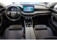 Gebraucht Skoda Superb Selection 150 PS (110 kW) 2024 Weiss Kombi