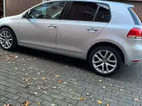 Gebraucht VW Golf VI 105 PS (77 kW) 2009 Silber Kleinwagen