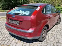 Gebraucht Ford Focus 101 PS (74 kW) 2005 Rot Limousine