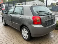Używany Toyota Corolla 97 KM (71 kW) 2003 Szary Sedan/Limuzyna