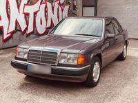 Gebraucht Mercedes E230 132 PS (97 kW) 1992 Violet Limousine