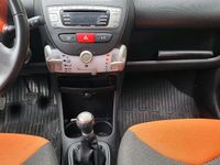 Gebraucht Toyota Aygo 69 PS (50 kW) 2012 Orange Kleinwagen