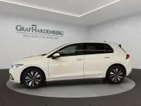 Gebraucht VW Golf VIII Move 116 PS (85 kW) 2023 Weiß Limousine