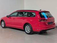 Gebraucht VW Passat Business 122 PS (89 kW) 2023 Rot Kombi