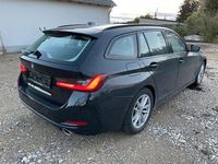 Gebraucht BMW 320 Shadowline 190 PS (139 kW) 2023 Schwarz Kombi