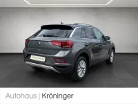 Gebraucht VW T-Roc Life 110 PS (80 kW) 2023 Grau SUV
