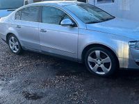 Gebraucht VW Passat Highline 150 PS (110 kW) 2005 Silber Limousine