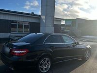 Gebraucht Mercedes E350 AMG 231 PS (169 kW) 2008 Schwarz Limousine