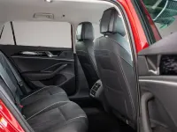 Gebraucht VW Passat 150 PS (110 kW) 2025 Rot Kombi