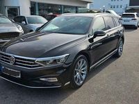 Gebraucht VW Passat R-line 239 PS (175 kW) 2020 Schwarz Kombi