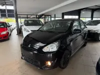 Gebraucht Mitsubishi Space Star Classic Collection 71 PS (52 kW) 2015 Schwarz Limousine