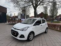 Gebraucht Hyundai i10 67 PS (49 kW) 2016 Weiß Kleinwagen