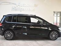 Gebraucht VW Touran Comfortline 150 PS (110 kW) 2017 Schwarz Van / Kleinbus