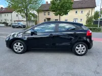 Używany Kia Rio Edition 7 86 KM (63 kW) 2012 Czarny Sedan/Limuzyna