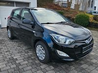 Gebraucht Hyundai i20 75 PS (55 kW) 2013 Schwarz Kleinwagen