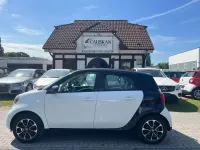 Gebraucht Smart ForFour Passion 71 PS (52 kW) 2015 Karosserie in white Kleinwagen