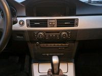 Gebraucht BMW 318 143 PS (105 kW) 2010 Kombi