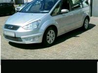 Gebraucht Ford Galaxy 140 PS (102 kW) 2013 Silber Van / Kleinbus