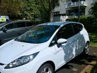 Gebraucht Ford Fiesta 60 PS (44 kW) 2011 Weiß Kleinwagen