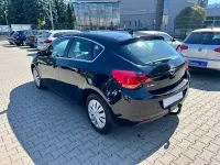 Gebraucht Opel Astra Cosmo 116 PS (85 kW) 2010 Schwarz Limousine
