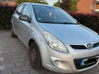 Gebraucht Hyundai i20 101 PS (74 kW) 2009 Silber Kleinwagen