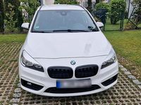 Gebraucht BMW 216 Advantage 116 PS (85 kW) 2016 Weiß Kombi
