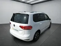 Gebraucht VW Touran 150 PS (110 kW) 2021 Weiß Van / Kleinbus