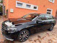 Gebraucht Mercedes E300 194 PS (142 kW) 2021 Schwarz Kombi