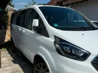 Gebraucht Ford Tourneo 150 PS (110 kW) 2023 Weiß Van / Kleinbus