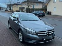 Gebraucht Mercedes A180 109 PS (80 kW) 2014 Grau Limousine