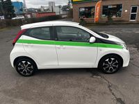 Gebraucht Toyota Aygo 72 PS (52 kW) 2020 Weiß Kleinwagen