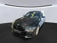 Gebraucht BMW 530 M Sport 286 PS (210 kW) 2023 Black sapphire metallic Kombi