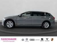 Gebraucht VW Passat Conceptline 150 PS (110 kW) 2023 Mondsteingrau Kombi