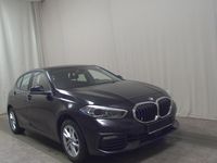 Gebraucht BMW 118 Advantage 150 PS (110 kW) 2023 Black sapphire metallic Kleinwagen