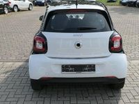 Gebraucht Smart ForFour 71 PS (52 kW) 2018 Weiß Kleinwagen