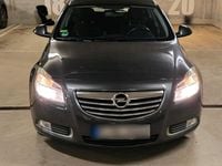 Gebraucht Opel Insignia 110 PS (80 kW) 2010 Grau Kombi