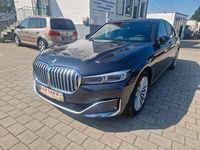 Gebraucht BMW 730 Sport Line 265 PS (194 kW) 2020 Sophistograu brillanteffekt me Limousine