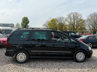 Second-hand VW Sharan 140 CP (102 kW) 2008 Negru Monovolum
